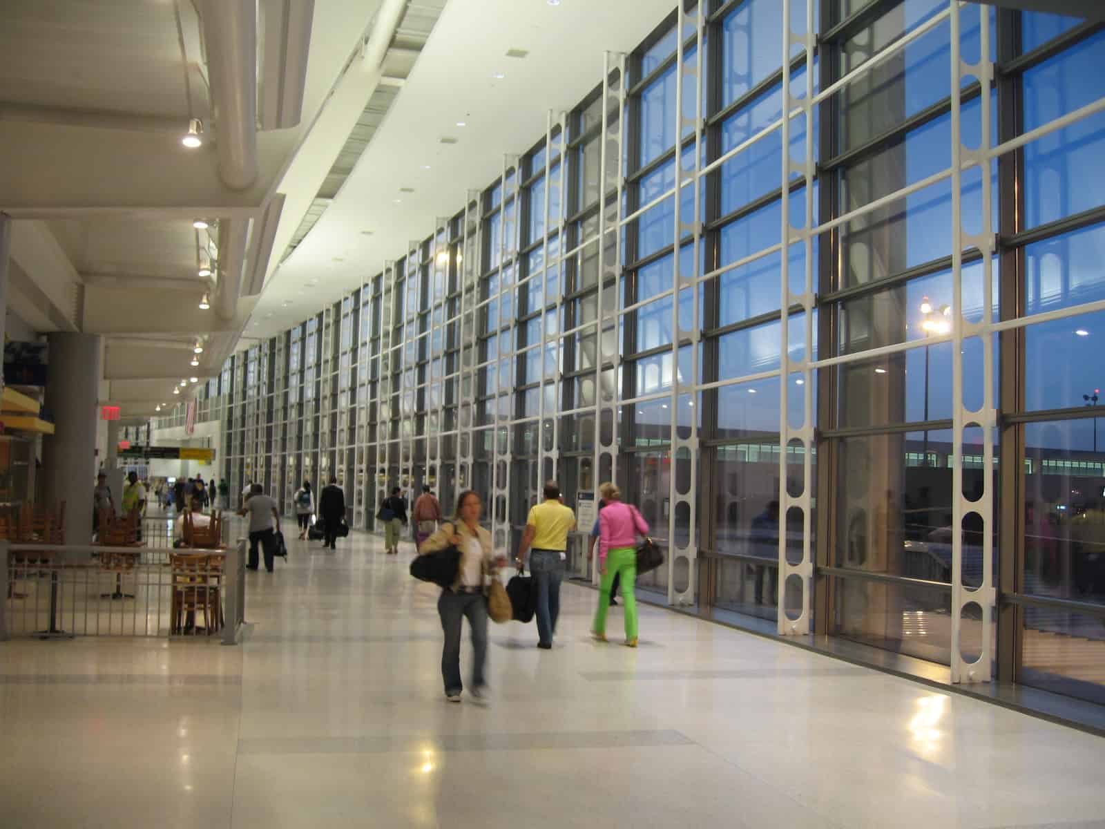 Newark_airport_Term_C